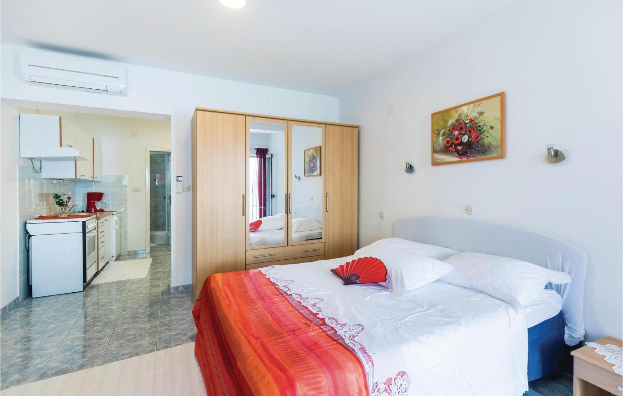 Awesome Apartment In Duba With Wifi Exterior foto