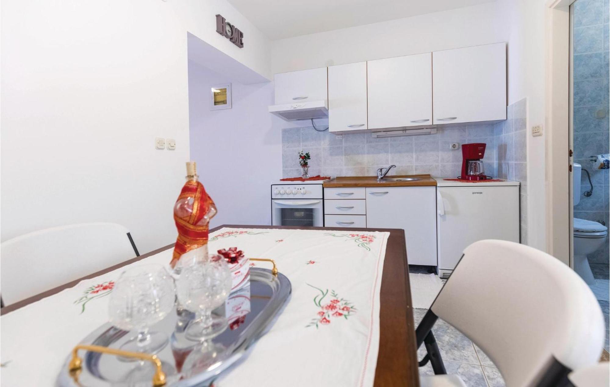 Awesome Apartment In Duba With Wifi Exterior foto